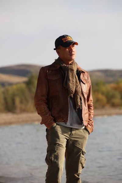 《建元风云》造型雾里看花 胡军佘诗曼形象成