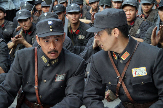 《雾都》掀抗战热议 导演坦言创新就要冒险-