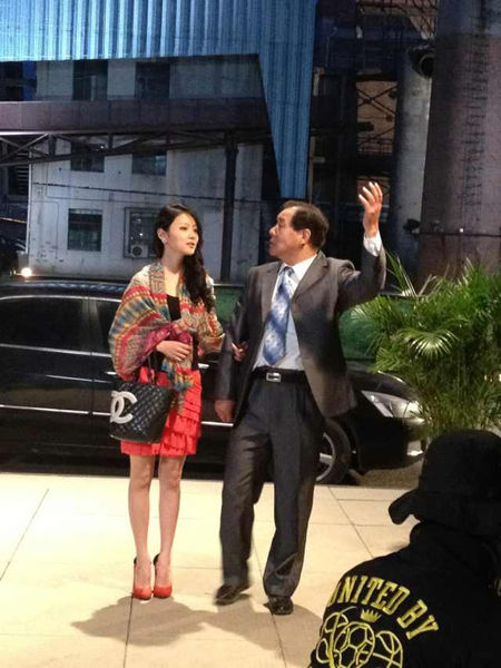 电视剧《孝子难当》北京热拍 孙文婷亮丽出镜_影音娱乐_新浪网