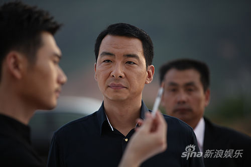 《天亮请睁眼》将播 刑警情侣PK毒贩恋人|毒贩|刑警|天亮请睁眼_新浪娱乐_新浪网