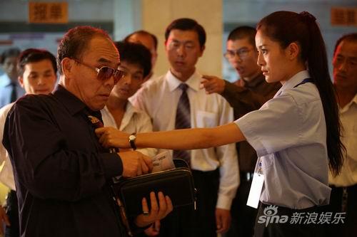 王媛可首次挑战商战剧与贾一平再续前缘(组图)