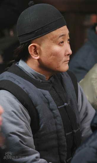 图文：《茶馆》涿州开机--梁天现场表现安静