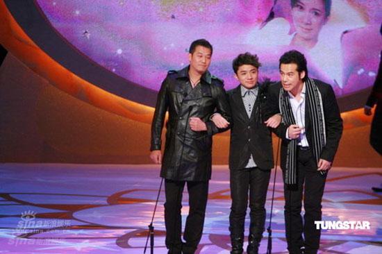 图文:TVB41周年台庆--王祖蓝等上台