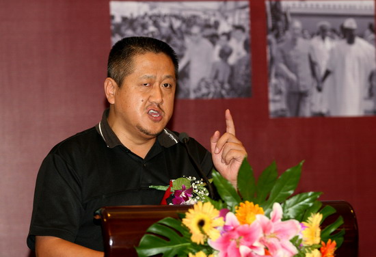 图文:电视剧《耿彪》发布会-孔庆东_影音娱乐_新浪网