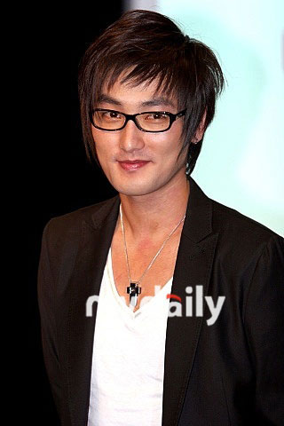 KangTa��Ϊ���ۺʹ������Ů�ѷ���