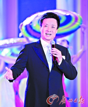 阎维文博采众长成民歌界一哥图