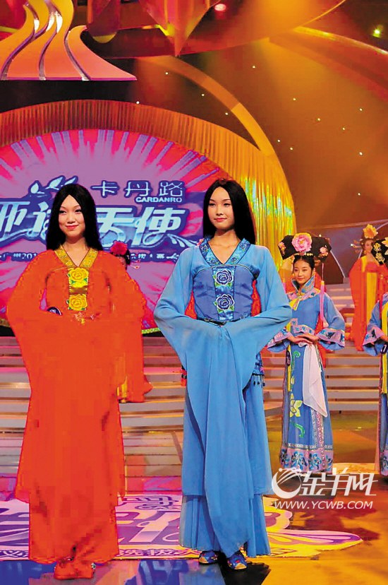 黄征现场寻找mv女主角羊城晚报多媒体数字报刊平台