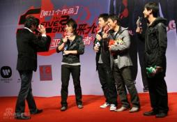 5566北京记者会祝福北京奥运与孙楠合唱(组图)