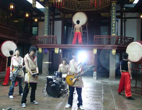 俞思远&BIZ摇滚重现刘德华经典歌曲《中国人》