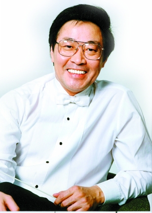 深圳人《思念》小平同志 陈佐湟担任音乐会指挥