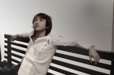 徐靖博习惯网络歌手称谓 网络也能成就经典