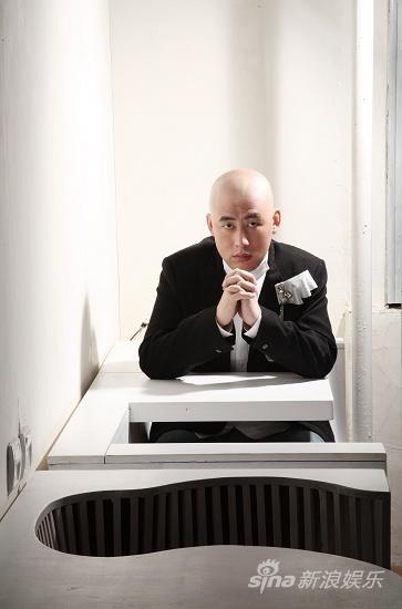 胡力演绎《我爱你中国》 献礼国庆致敬瞿琮将