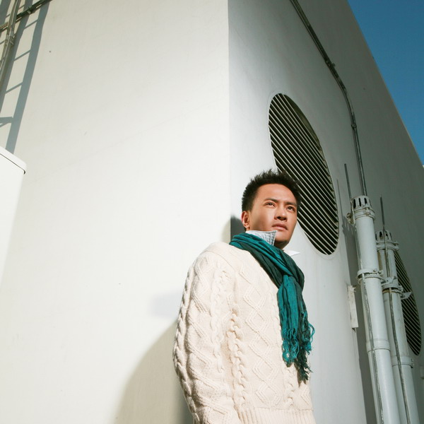 音乐人崔恕鼎力支持汤非全情创作《龙的家乡》