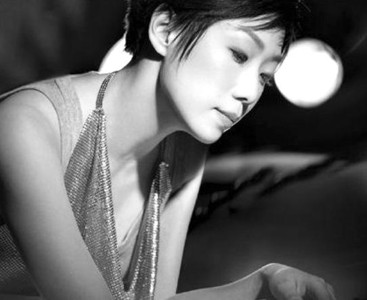 林忆莲回家过年 大年初六在上海开唱