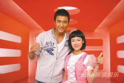 庄莹公益歌曲《我们是天使》受热捧(图)