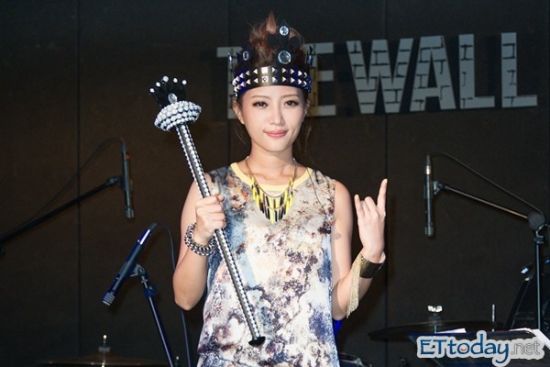 ��Ƭ��˾�؄eΪ�����䡰���ᡱ