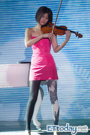 ���ֲ�Ů������