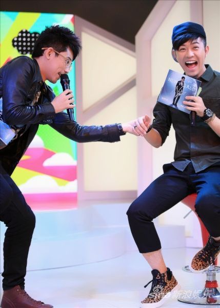 苏醒牵手主持人郭涛