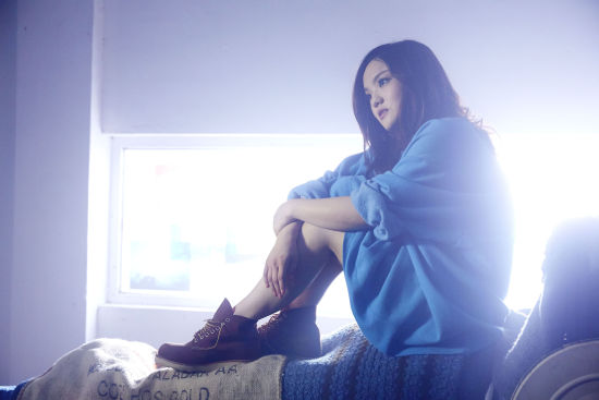 徐佳莹曝《潜规则》mv 挣扎上演内心戏