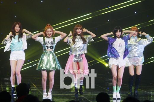 Ů4Minute