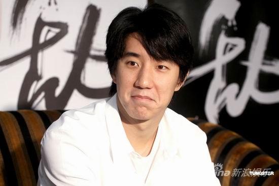 昨日(7月15日,时隔五年没发片的房祖名带着自己个人创作专辑《乱》