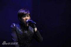 东方神起上海歌友会现场用上海话打招呼(组图)