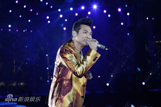杜德伟