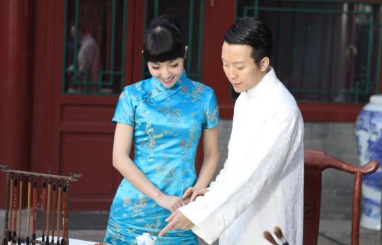 李玉刚石头《雨花石》MV上演穿越式爱情(组图