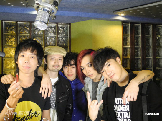 图文:环球众歌手庆香港回归15周年-Mr。