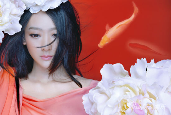 严艺丹《唐凰一梦》MV首播显中国味(组图)|严