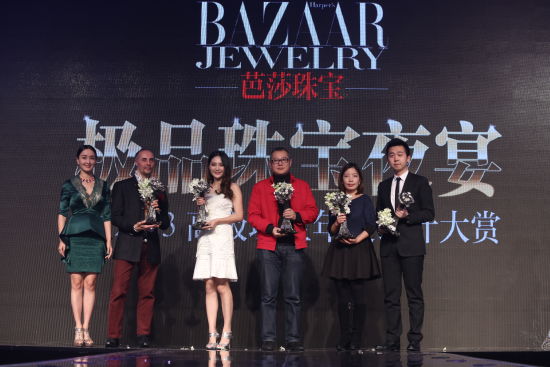 谢瑞麟瑰丽炫星系列获《芭莎珠宝》设计大奖