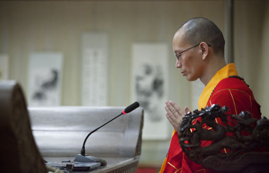 宗舜法师，号无尽灯楼主人。佛教禅宗曹洞宗第四十九代传人。