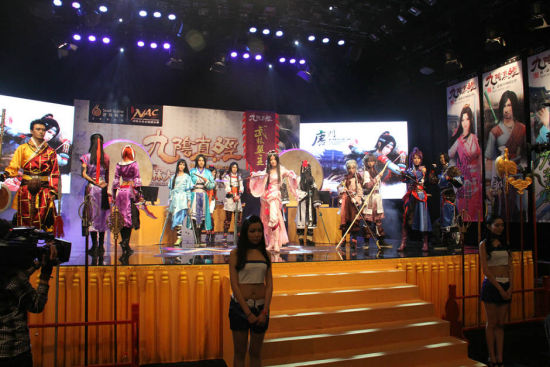 �������澭�����ִ��ȫ����̨���������ֳ�cosplay����