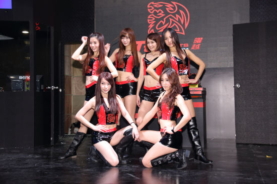 Tt eSPORT �� Show Girl ���ڲ���