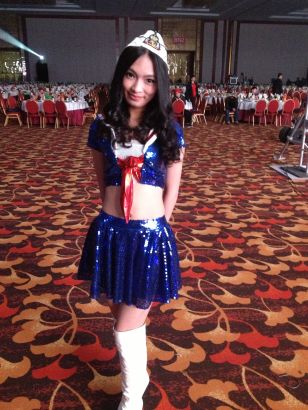 No.3 完美世界最美客服-李媛