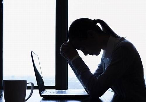 研究:社交网站上寂寞孤独的人发帖最多 研究:社交网站上寂寞孤独的人发帖最多