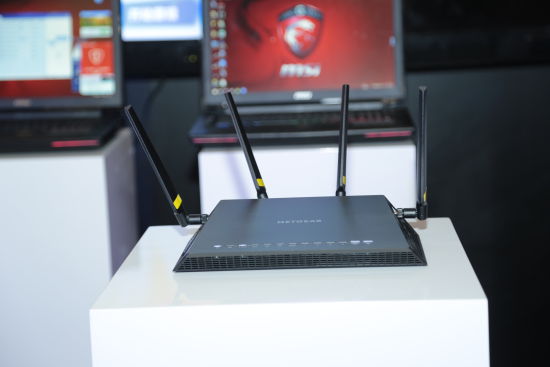 无线路由器全新诠释 NETGEAR夜鹰X4新品发布会