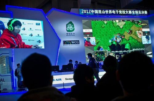 DOTA2第一战队iG依旧年v战队达100万_电子竞安溪篮球馆图片