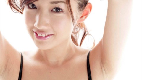 <em>佐藤麻纱</em>清水出芙蓉动人写真(21)_游戏新闻__