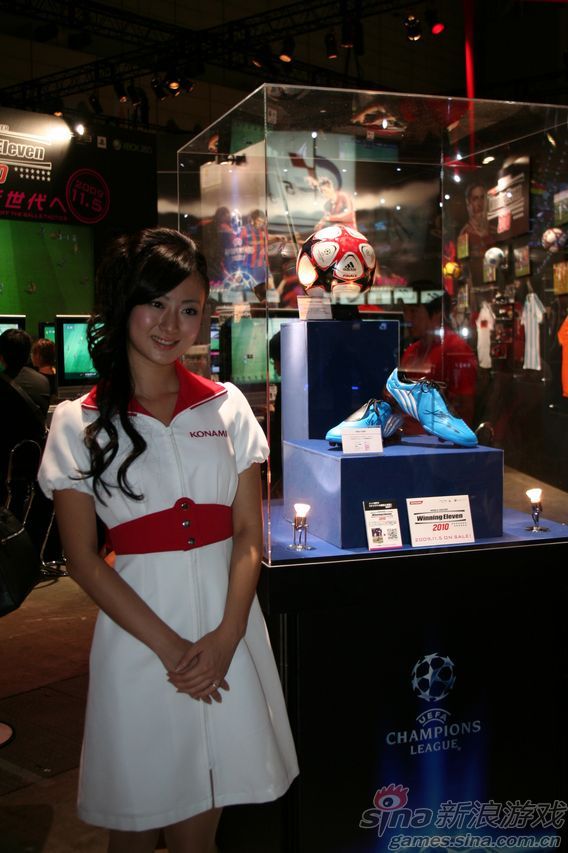 TGS09 KONAMIչ̨showgirl