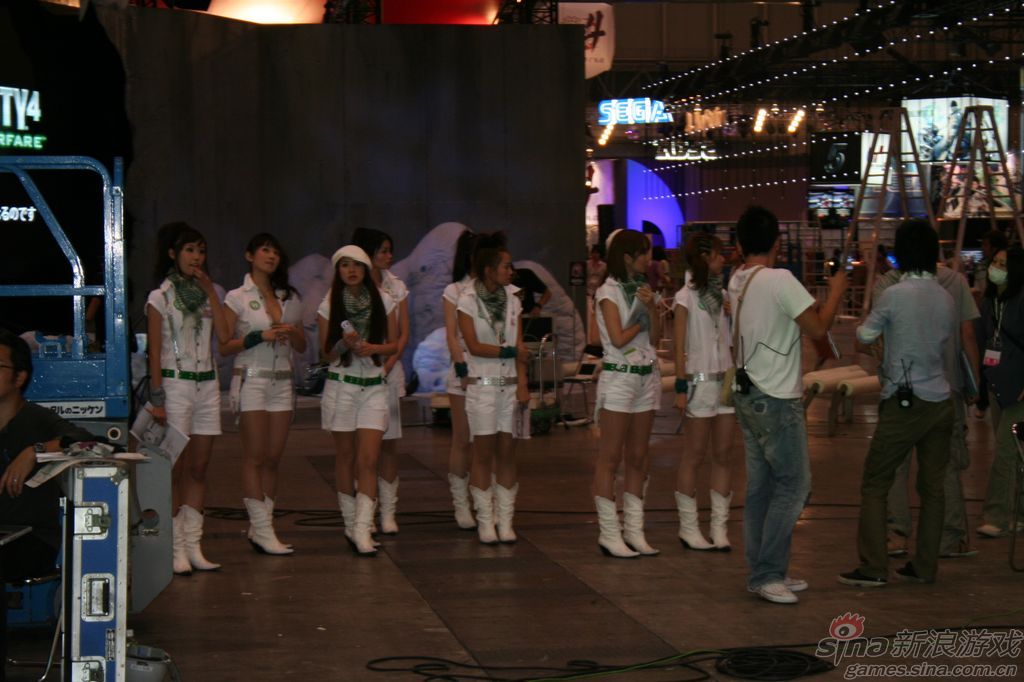 TGS09΢չ̨showgirl