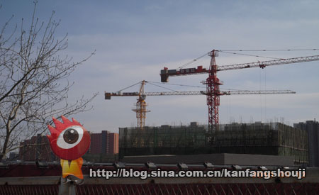 图为红玺台施工现场 每栋楼均已进行到3至4层 图为红玺台施工现场 每栋楼均已进行到3至4层