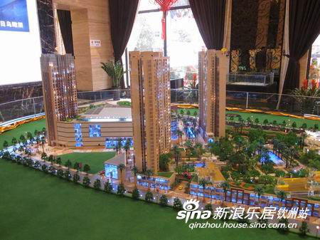 临沂人民广场面积_活动广场人均面积(3)