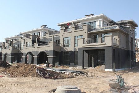 胜宏景苑16日工程进度 1期进行外墙工作 _小浪