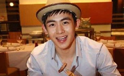 “泰国王子”在泰豪宅首次公开