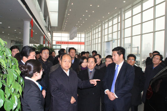 邯郸市市长高宏志视察现代国际汽贸城
