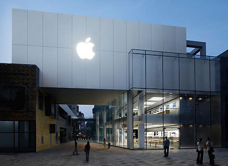 苹果零售店继续停售iPhone 为减少店内顾客数