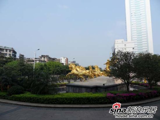 看房手记:珠江帝景湾30万平方大社区 市中心的