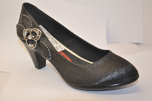 2012做什么可以赚钱 唐人胡同老北京布鞋国际