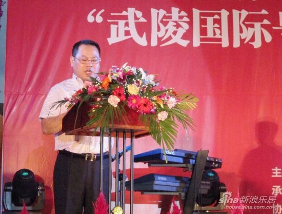 武陵国际号今晚约 恩施首现双层巴士(2)_活动